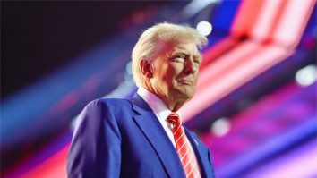 Trump va participa la summitul NATO de la Haga