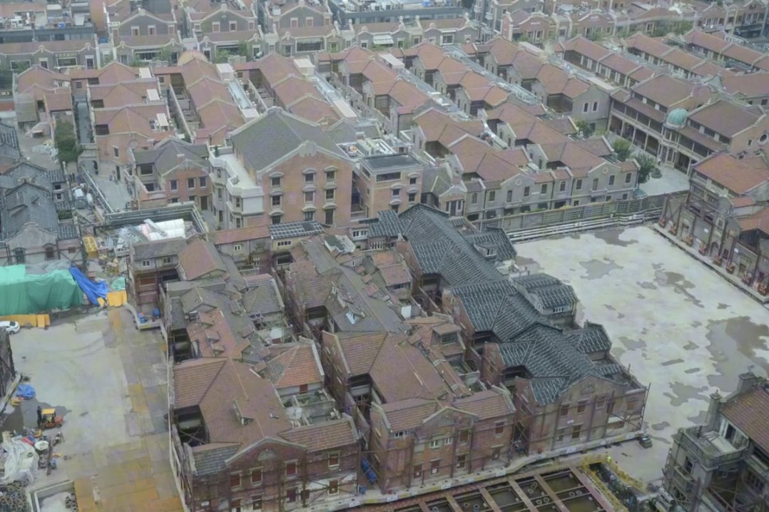 Chinezii au mutat un complex rezidențial vechi de 100 de ani. 432 de roboți hidraulici au deplasat clădiri de peste 7.000 de tone