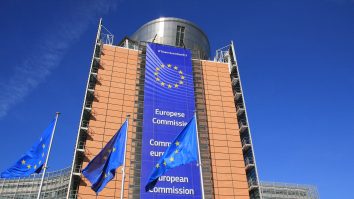 Un înalt comisar spaniol este acuzat că s-a opus interzicerii gazului rusesc în UE