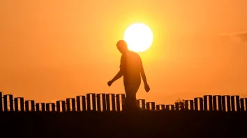 Jumătate din populația urbană din România va fi afectată de valuri extreme de căldură până în 2040, arată raportul „Starea Climei România 2025”