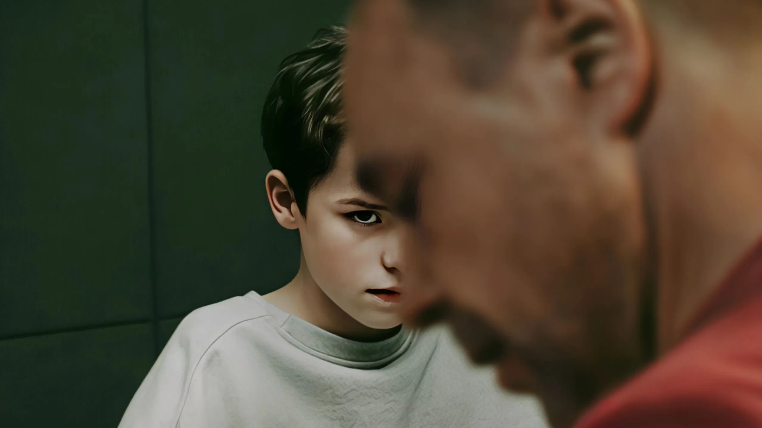 Mini-seria Netflix „Adolescence” va fi material didactic în școlile din Franța, de la clasa a opta