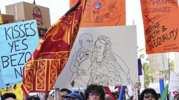 Nunta lui Jeff Bezos la Veneția a generat proteste. Localnicii și-au exprimat nemulțumirea printr-un banner „No space for Bezos”