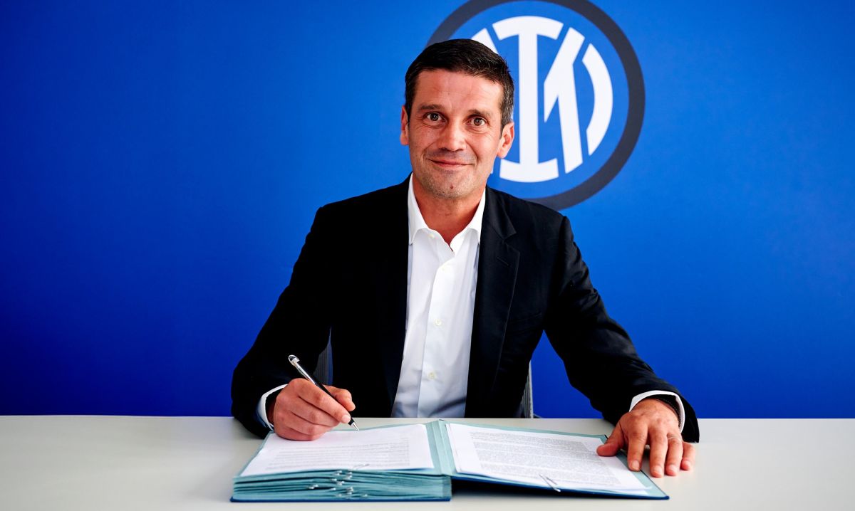 Cristi Chivu a semnat oficial ca antrenor al Inter Milano. Sportivul rămâne alături de echipă până în 2027