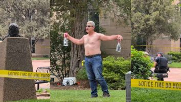 VIDEO. Un bărbat a dat foc unor oameni în Colorado, la un protest pro-Israel. Atacatorul a aruncat mai multe cocktail-uri Molotov