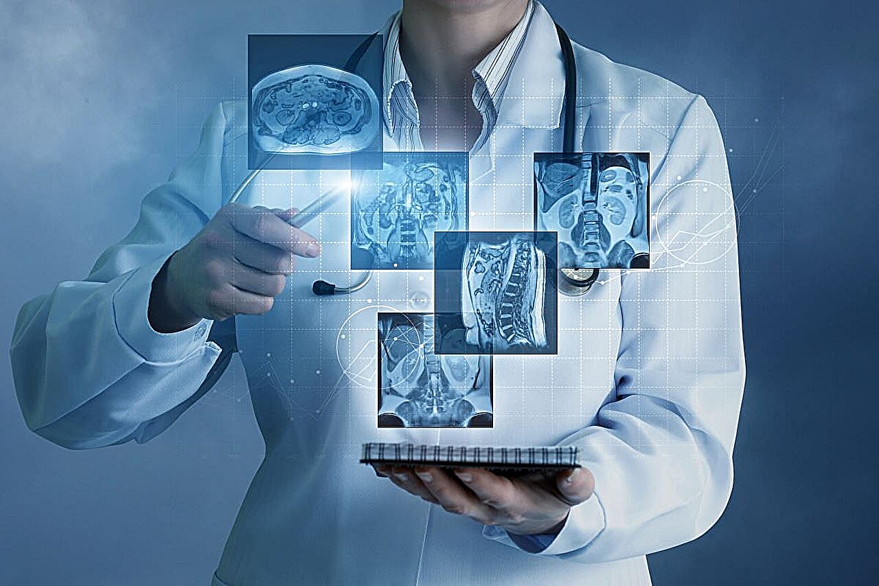 FDA va folosi Inteligența Artificială în procesul de aprobare a noilor medicamente și dispozitive