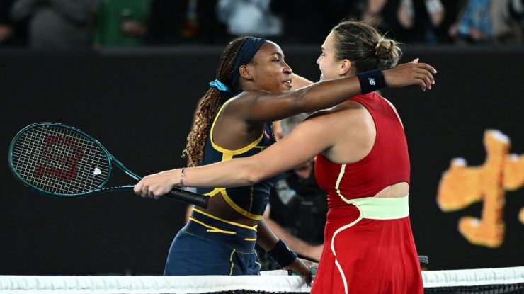Pentru prima dată în 7 ani, numărul unu mondial, Aryna Sabalenka, și numărul doi mondial, Coco Gauff, se întâlnesc în finala de la French Open