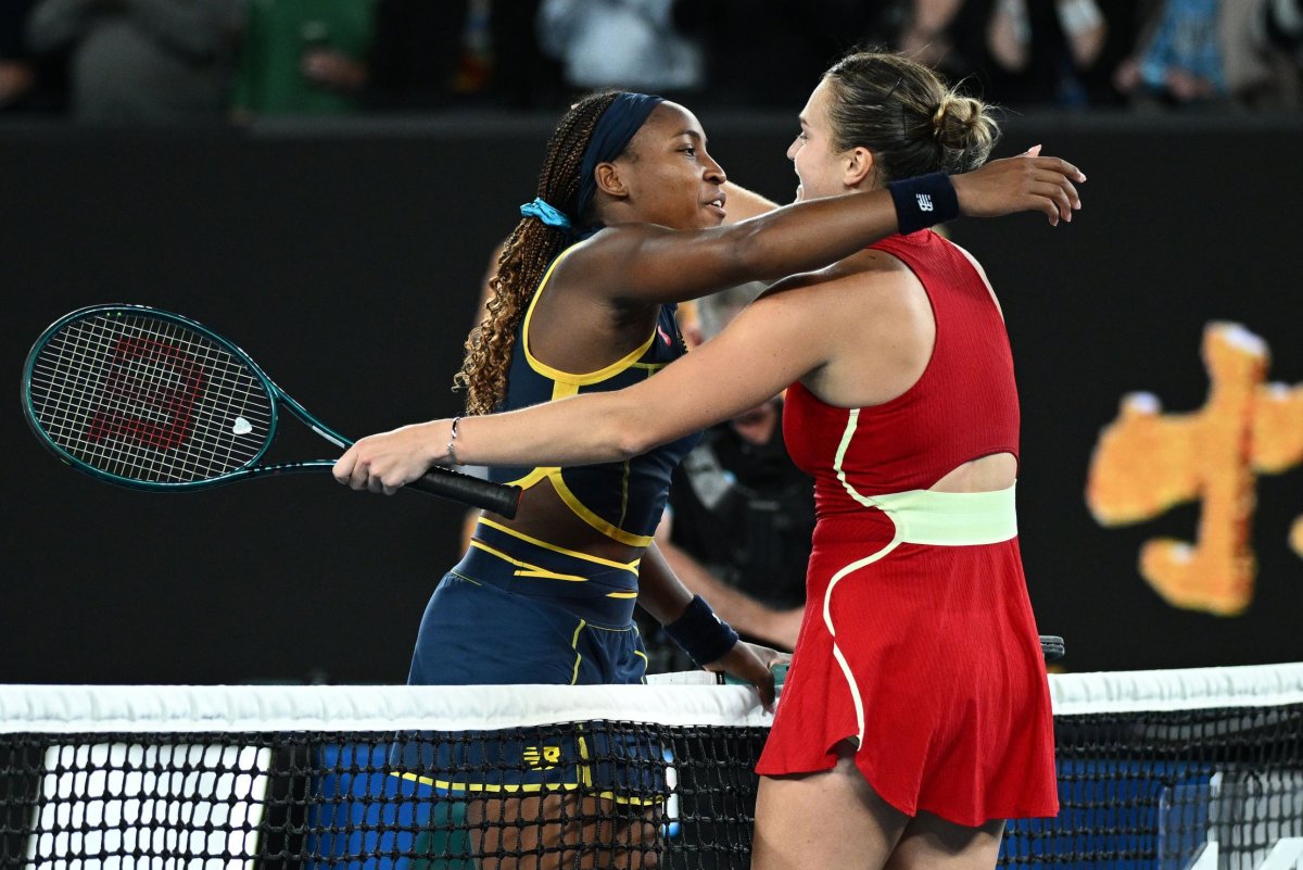 Pentru prima dată în 7 ani, numărul unu mondial, Aryna Sabalenka, și numărul doi mondial, Coco Gauff, se întâlnesc în finala de la French Open