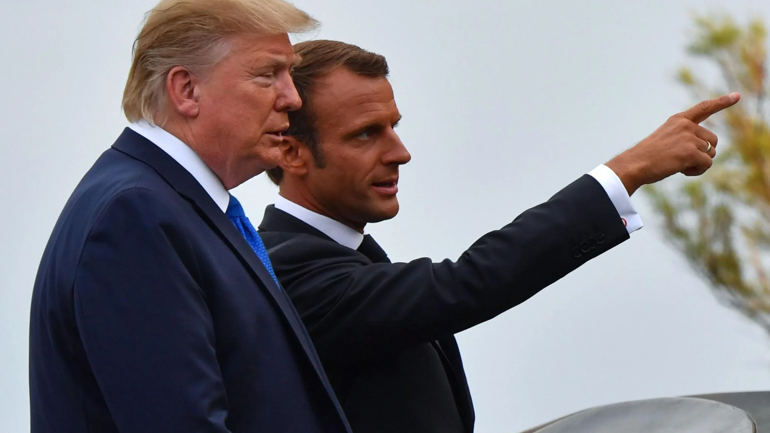 Trump îl atacă pe Macron și îl acuză că „greșește întotdeauna” și caută publicitate