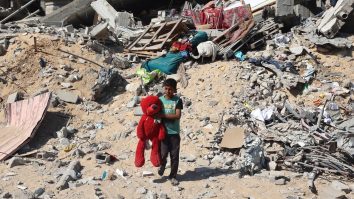 27 de palestinieni au fost uciși de forțele israeliene în apropierea unui punct de distribuție a ajutoarelor din Gaza