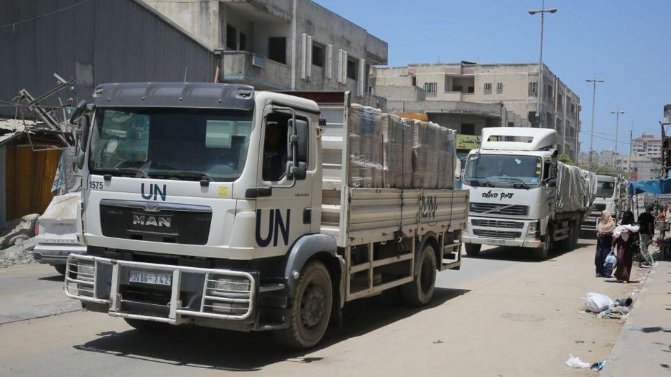 Israelul a închis punctele de trecere spre nordul Gazei, blocând ruta principală de ajutor umanitar. Criza umanitară din teritoriu se intensifică