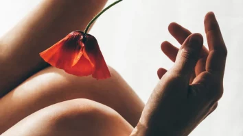 Parfumurile inspirate de sex sunt din nou în trend. Izabela Corina Bossi: „Acest parfum persistă, cumva, în amintirea noastră”