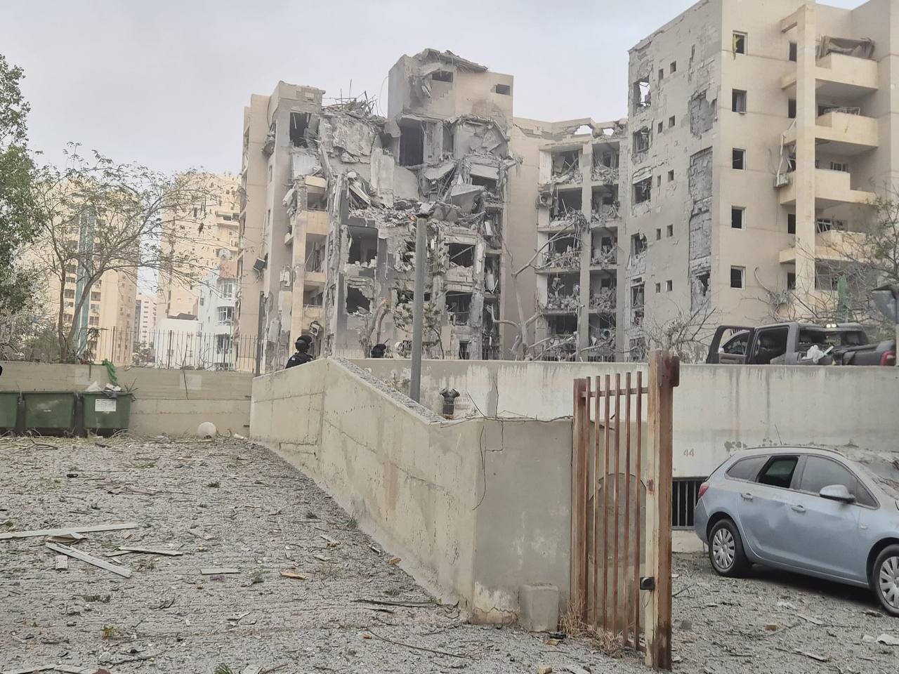 În pragului unui armistițiu, Iranul a bombardat din nou Israelul. Mai multe blocuri din orașul Beer Sheva au fost lovite