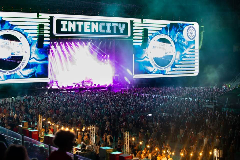 A patra ediție Intencity se încheie astăzi, și nu oricum. Pe Ion Oblemenco stage va urca J Balvin