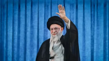 Iranul refuză capitularea cerută de Trump. Ali Khamenei: „Iranul nu va accepta o pace sau un război impus”