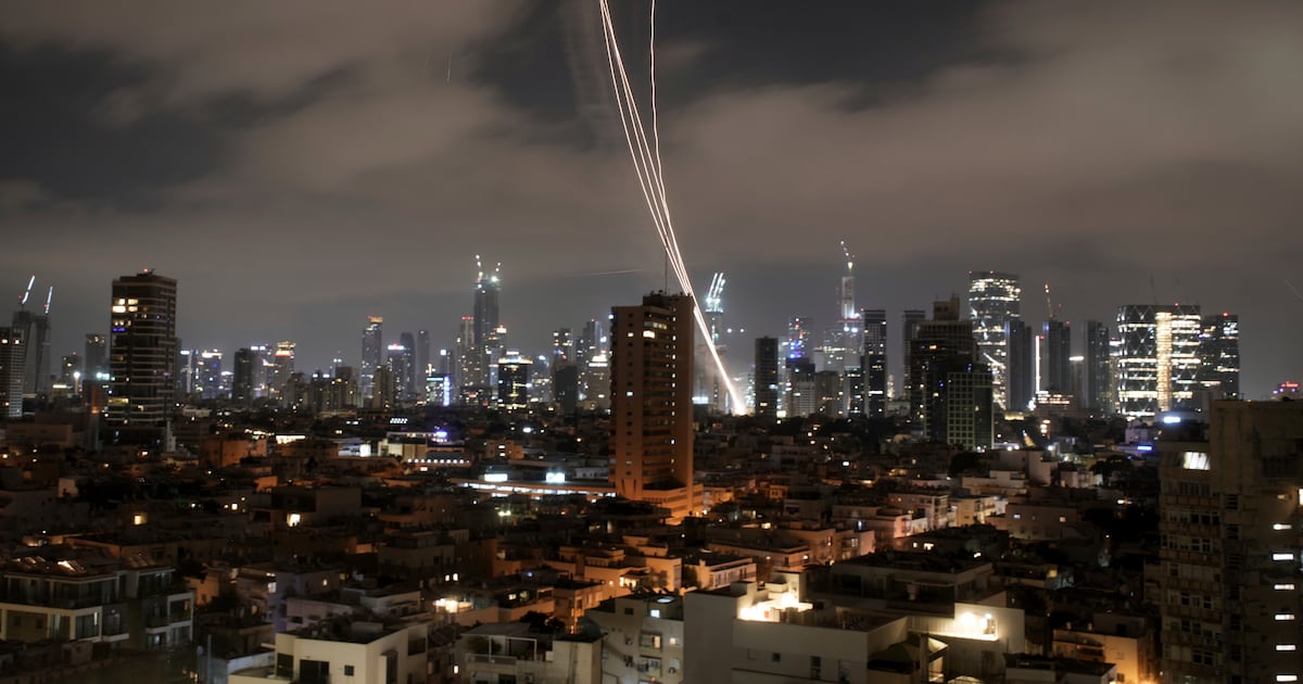 Ambasada SUA din Ierusalim va fi închisă temporar din cauza „situației de securitate și conflictului dintre Israel și Iran”