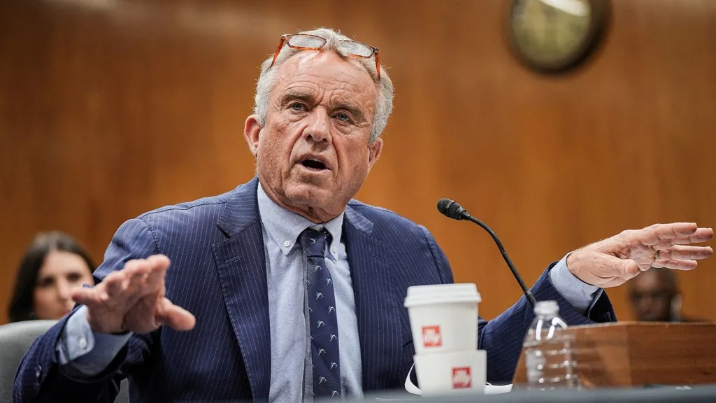 Robert F. Kennedy Jr. a demis întregul comitet de vaccinare din SUA. Mișcarea contrazice angajamentele din timpul audierii de confirmare