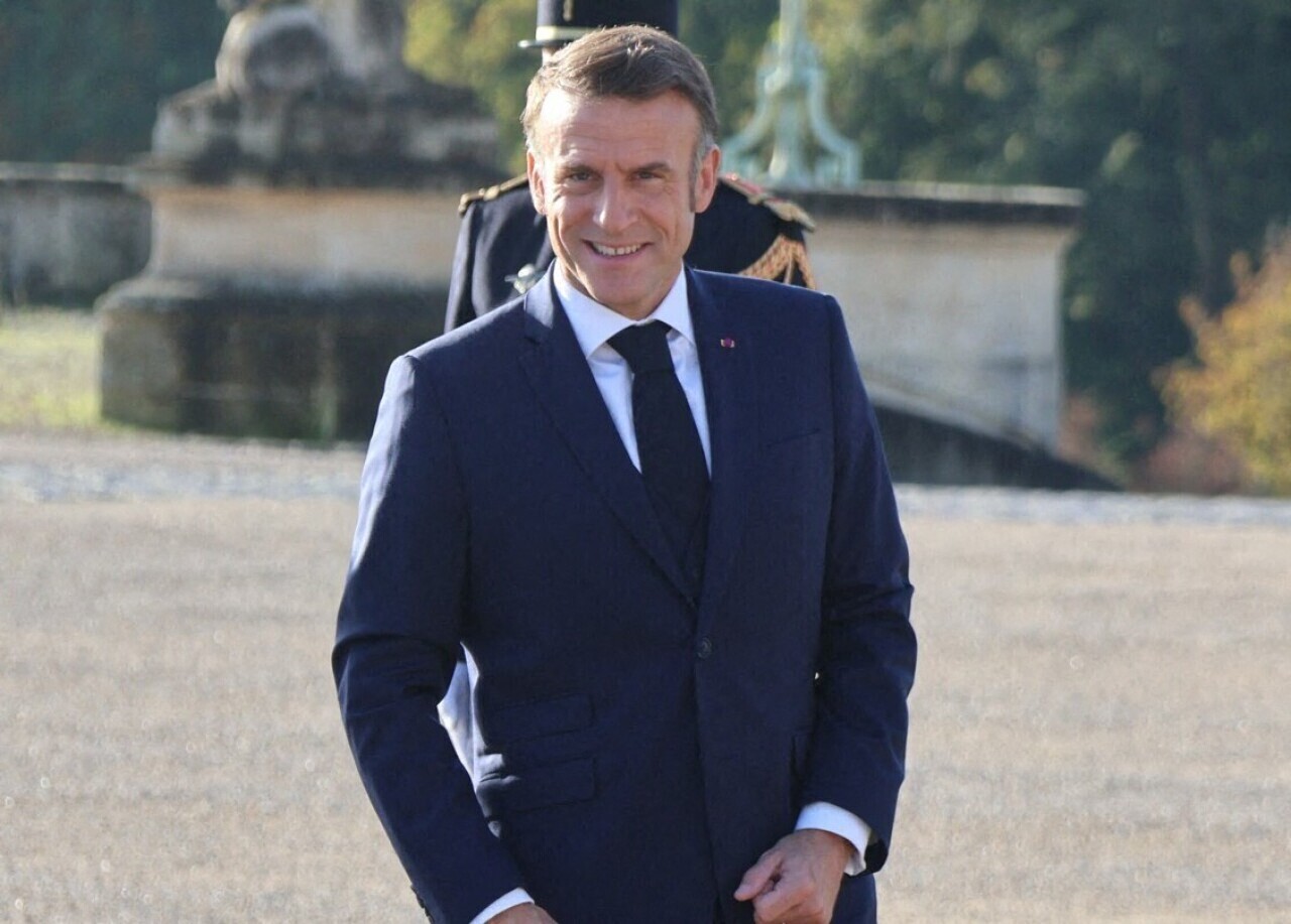 Lucrătorii portuari blochează livrările de arme ale Franței către Israel. Ce spune Președintele Macron