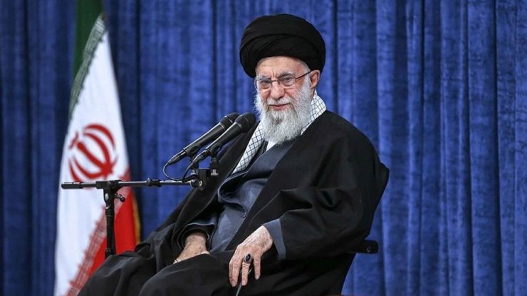 Reuters: Oficialii din jurul lui Khamenei au fost eliminați de Israel. Regimul din Iran devine tot mai fragil