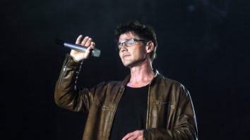 Morten Harket, solistul trupei A-ha, a fost diagnosticat cu boala Parkinson. Trupa este cunoscută pentru megahitul lor, „Take On Me”