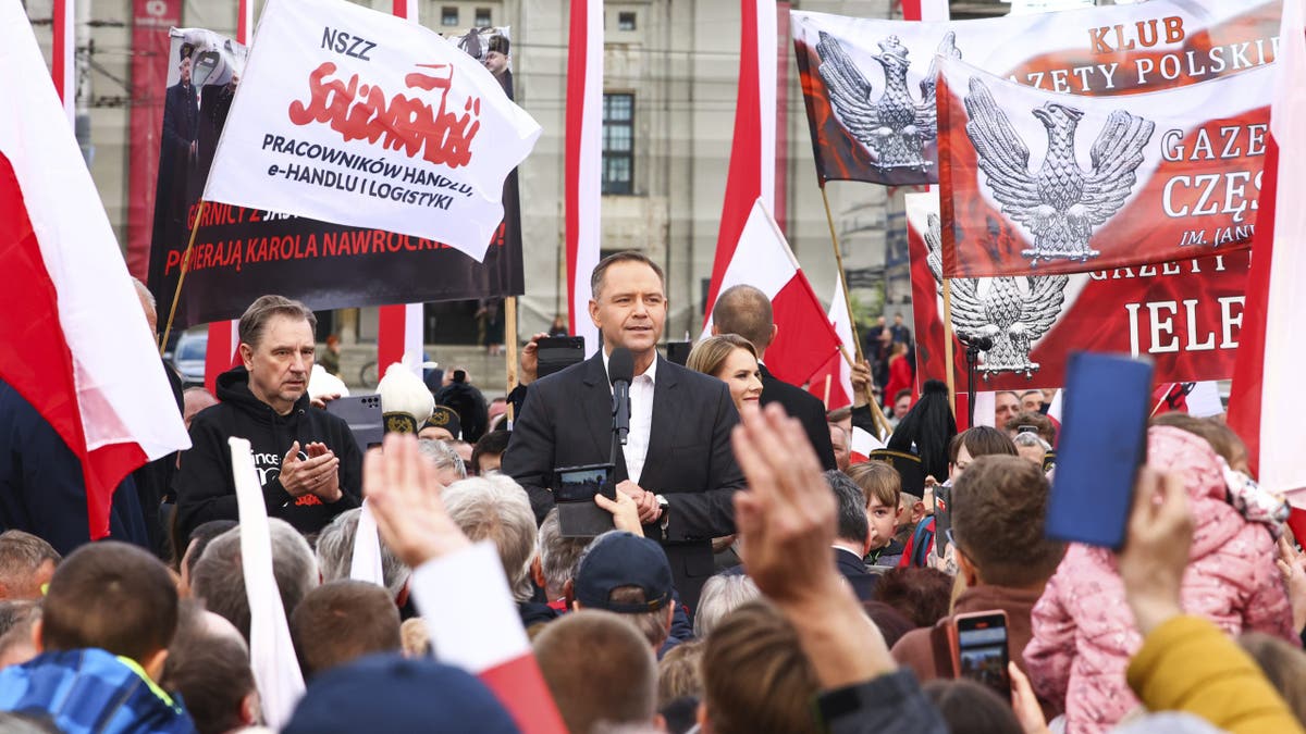 BREAKING NEWS: Karol Nawrocki a câștigat alegerile prezidențiale din Polonia, cu 50,89%