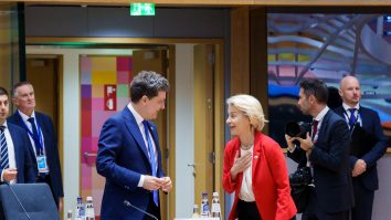 Nicușor Dan s-a întâlnit cu europarlamentarii români la Bruxelles. „România e gata să ia parte la inițiativele UE pentru apărare”