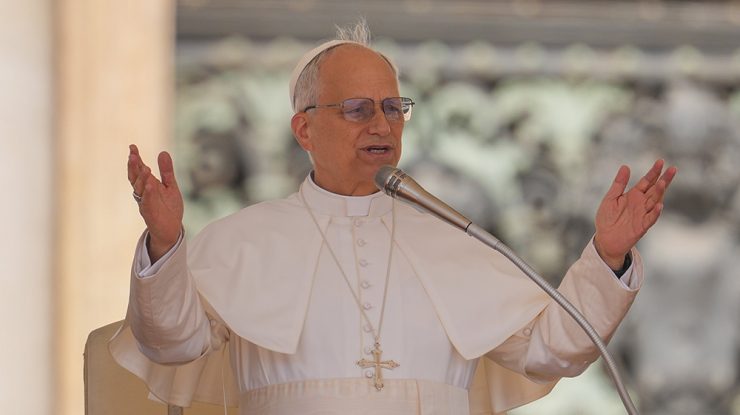 Papa Leon al XIV-lea își va lua o vacanță de vară pentru a se concentra asupra problemelor cu care se confruntă biserica