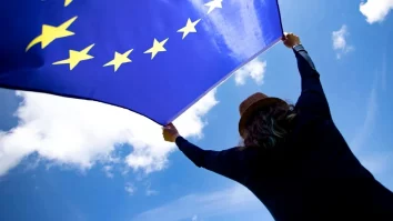 Uniunea Europeană critică dublarea tarifelor americane la oțel și aluminiu. Negocierile rămân în plină desfășurare