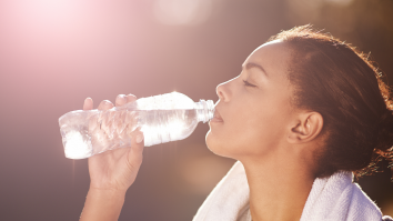 Cum te hidratezi corect și ce alimente consumi pe timp de caniculă? Medic nutriționist: „Există o formulă simplă pentru hidratare”