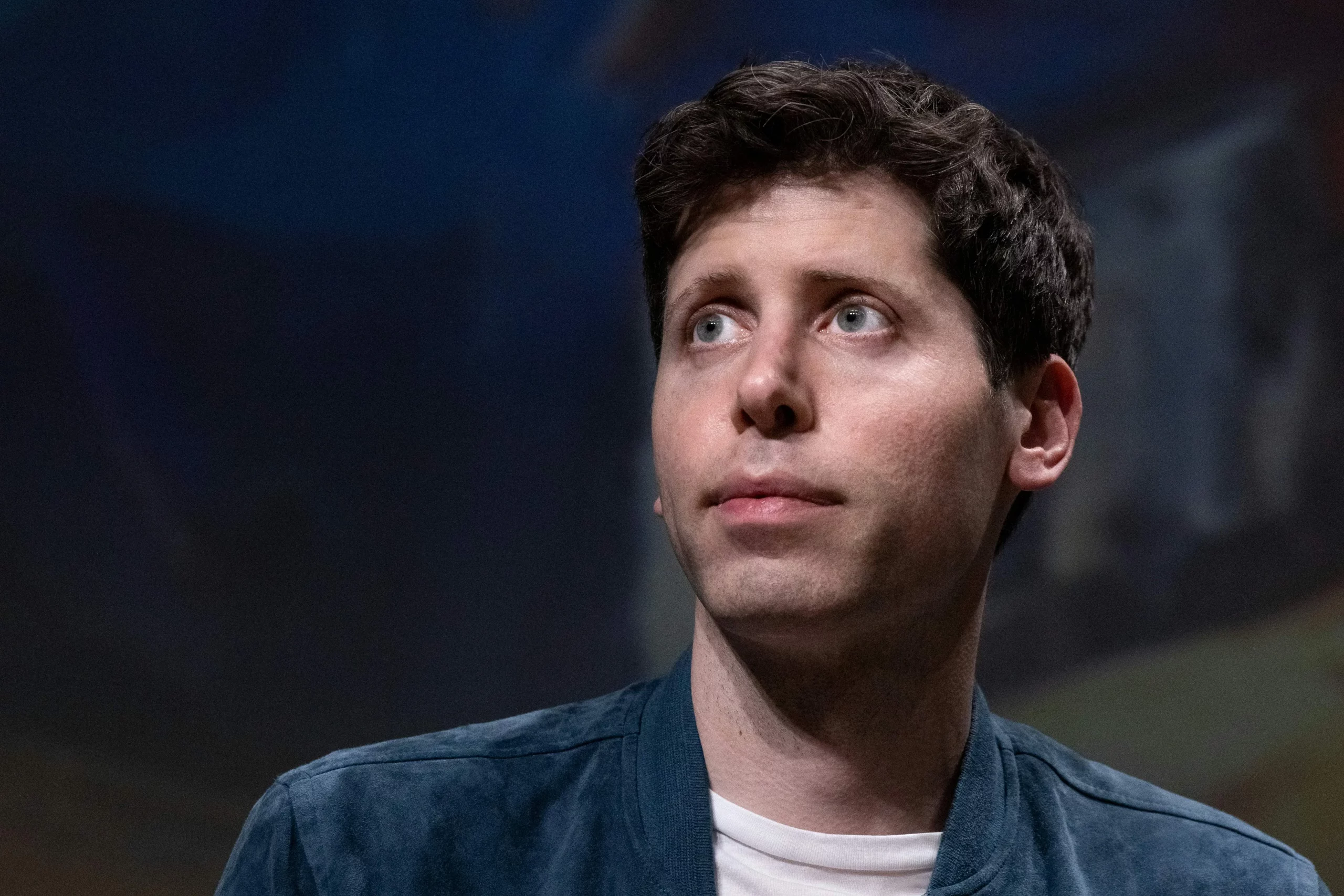 Sam Altman face o mărturisire șocantă: Și-a crescut copiii folosind ChatGPT. Cât de util e A.I. în parenting?