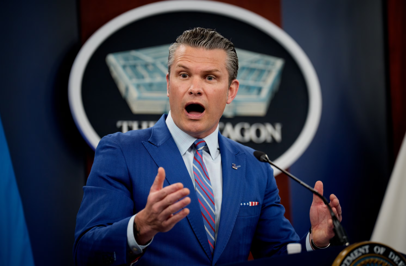 Iranul ar fi ascuns uraniul înaintea atacurilor americane. Pete Hegseth: „Nu este nici o dovadă. Este în ADN-ul vostru să-l huiduiți pe Trump”