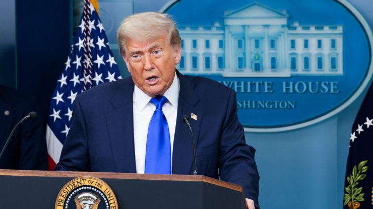 Trump confirmă ca a blocat încercarea Israelului de a-l ucide pe Liderul Suprem al Iranului, Ali Khamenei: „L-am salvat de la o moarte foarte urâtă, iar el minte că a câștigat războiul cu Israelul”