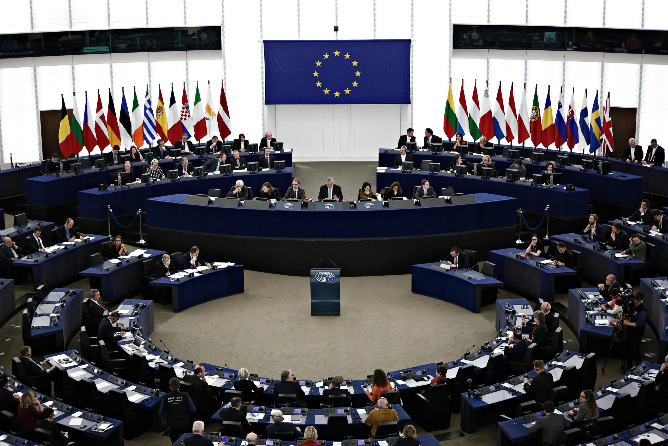 Europa se reînarmează în fața unei catastrofe cibernetice. Ce pregătesc UE și NATO