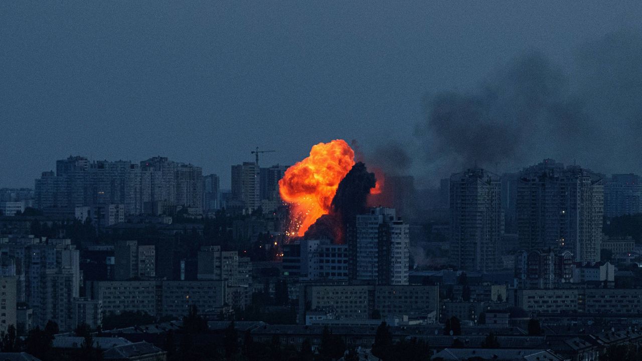 LIVE UPDATE. Război în Ucraina, ziua 1.201. Rusia pregătește atacuri masive asupra Ucrainei, drone ar putea cădea și în România