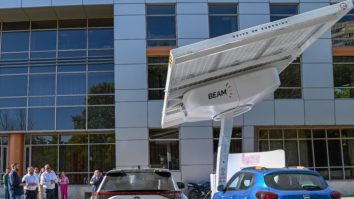 Premieră verde în București. Primăria Sectorului 2 a inaugurat prima stație de încărcare alimentată 100% cu energie solară