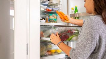 Gen Z schimbă obiceiurile alimentare și rescrie meniul global. Tinerii preferă mâncarea sănătoasă, rapidă și estetică