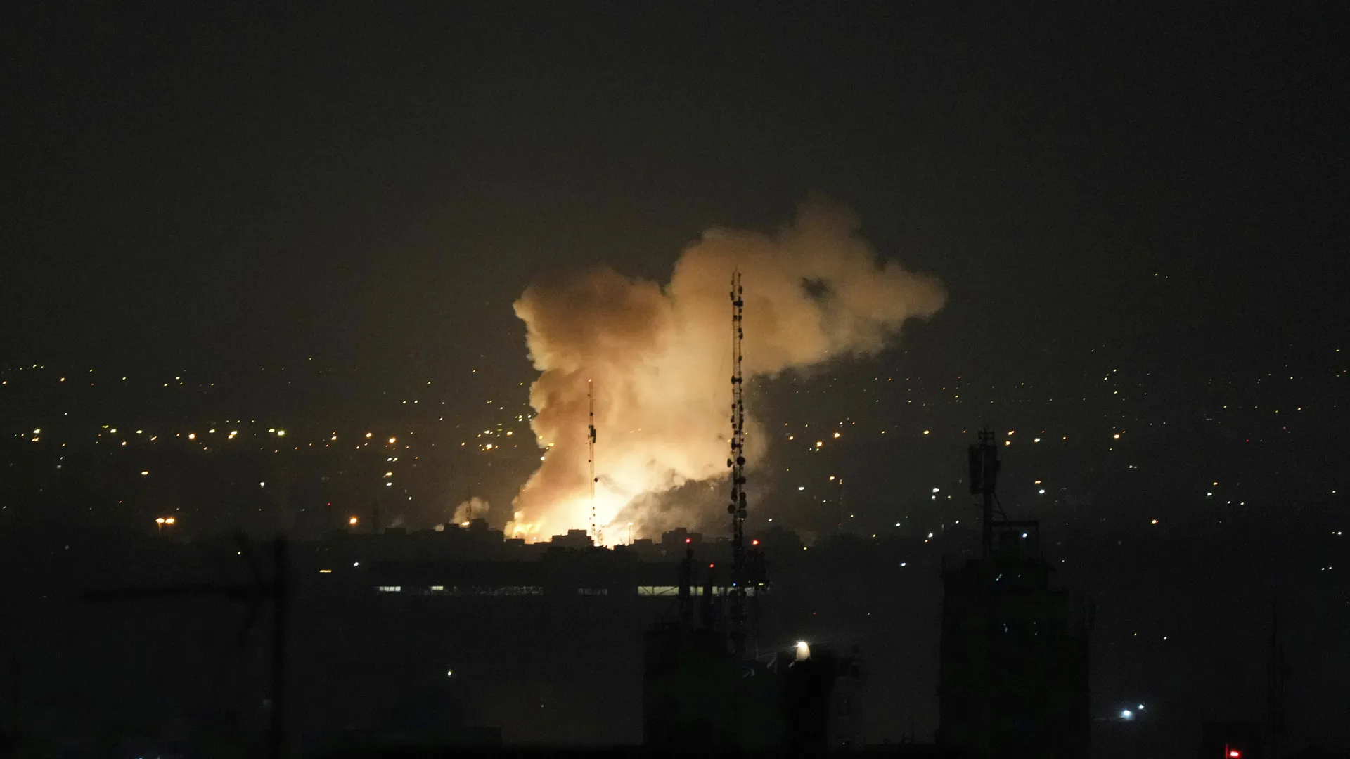 Israelul a folosit o tactică similară cu operațiunea Ucrainei, „pânza de păianjen”. Agenții Mossad au plasat drone în Iran și au atacat radare și rachete