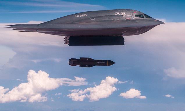 Statele Unite au folosit pentru prima dată bomba de 13.600 kg în atacul din Iran: 6 Bombardiere B-2 au lansat 12 bombe „bunker buster” asupra Fordow și 30 de rachete Tomahawk au distrus Isfahan și Natanz