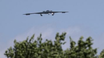 Bombardierele B-2 Spirit s-au întors cu succes în SUA după ce au bombardat siturile nucleare iraniene. Trump: „Mulțumesc militarilor americani pentru treaba bine făcută”
