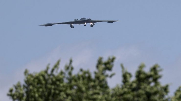 Bombardierele B-2 Spirit s-au întors cu succes în SUA după ce au bombardat siturile nucleare iraniene. Trump: „Mulțumesc militarilor americani pentru treaba bine făcută”