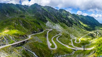 Unde faci un road trip de weekend? Transfăgărășan și Transalpina se numără printre cele mai „instagramabile” destinații