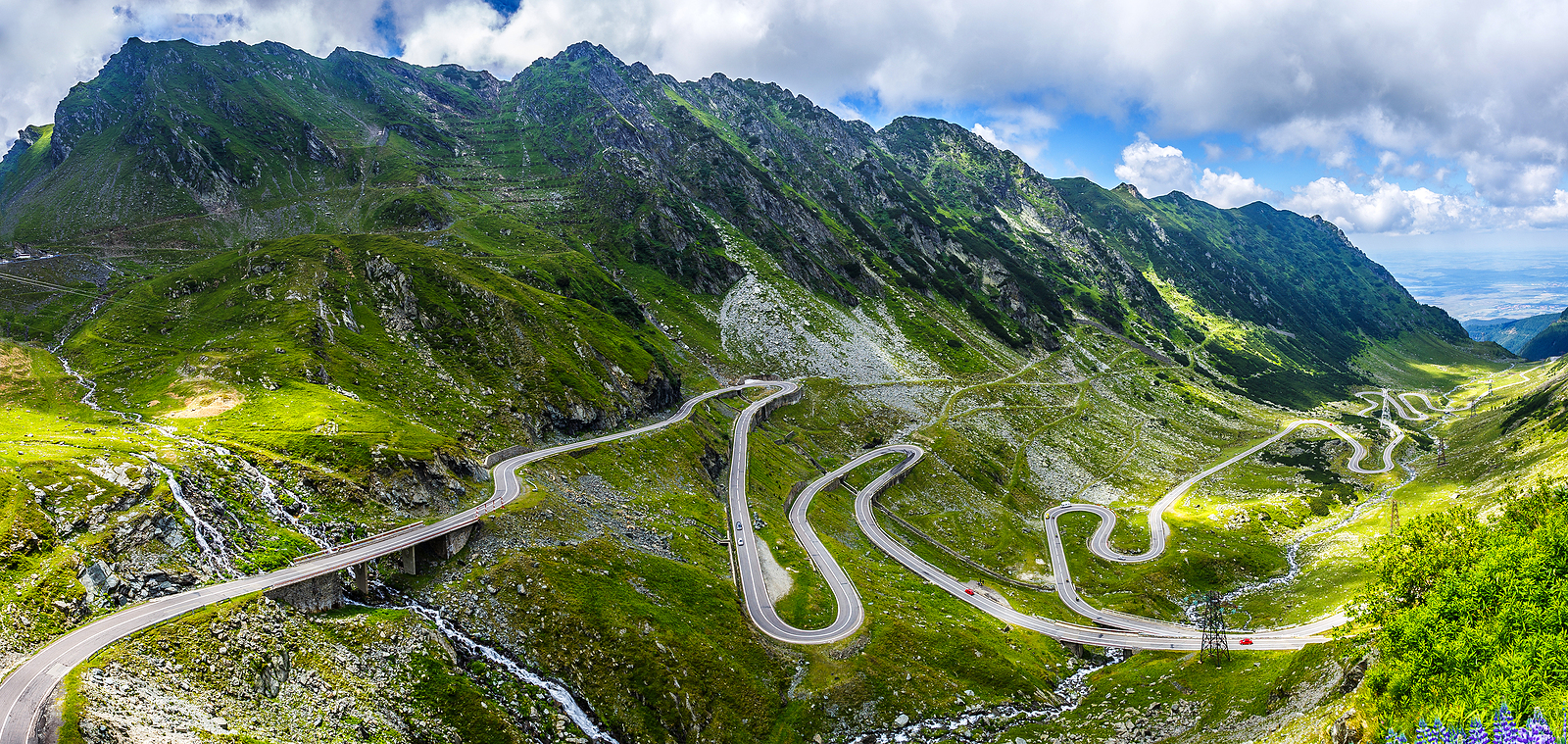 Unde faci un road trip de weekend? Transfăgărășan și Transalpina se numără printre cele mai „instagramabile” destinații