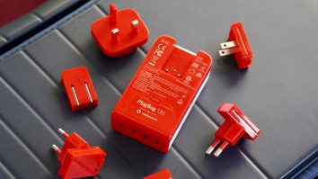 Ce gadget-uri iei cu tine în vacanță? Poți lua în bagaj un încărcător de călătorie de la Twelve South adaptat oriunde în lume