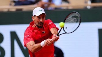 Novak Djokovic s-a calificat în semifinale la Roland Garros după o victorie în fața lui Alexander Zverev