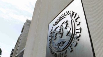 FMI recomandă un set de măsuri fiscale pentru reducerea deficitului. Veniturile la buget pot crește cu 1,2% din PIB