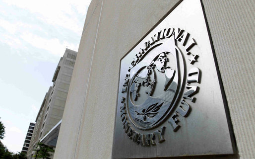 FMI recomandă un set de măsuri fiscale pentru reducerea deficitului. Veniturile la buget pot crește cu 1,2% din PIB