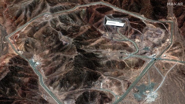 Iranul nu își va negocia programul nuclear cu SUA cât timp este atacat de Israel