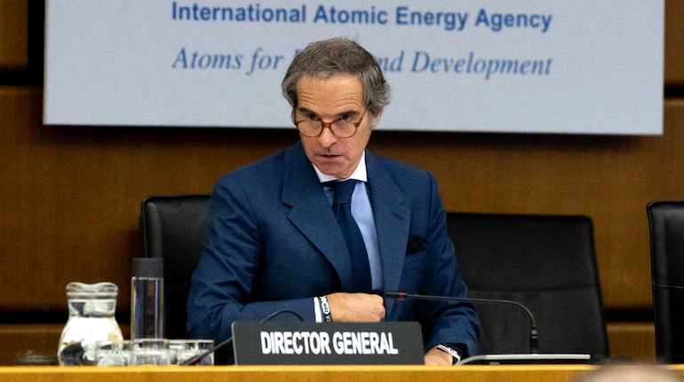 Rafael Grossi cere reluarea inspecţiilor AIEA la instalaţiile nucleare din Iran în urma încetării focului