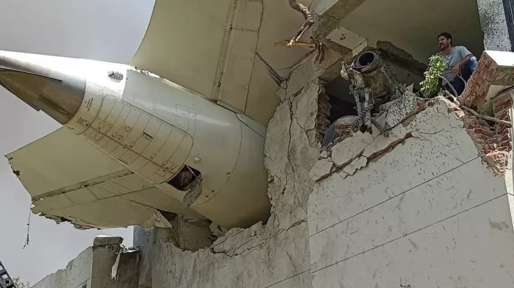 Ancheta Air India continuă: Doctorii au recuperat 270 de victime de la locul prăbușirii avionului