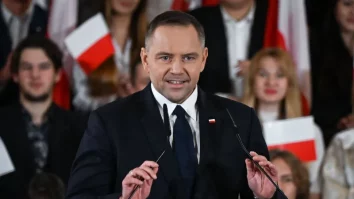 Victoria lui Karol Nawrocki formează la nivel european un cordon de state care vor pace și se aliniază la politica anti-globalistă a lui Trump. Nicușor Dan s-a dus să-l susțină pe Trzaskowski, care a pierdut