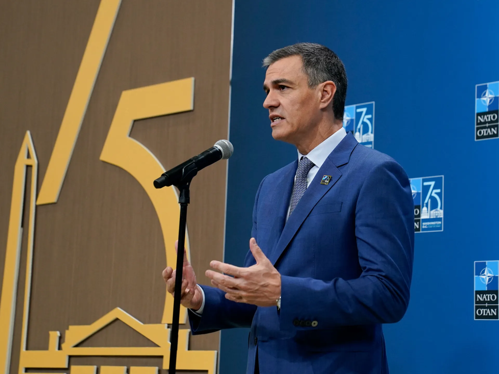 Pedro Sánchez refuză să crească cheltuielile militare până la 5% din PIB. Trump a reacționat dur: „Spania trebuie să plătească”